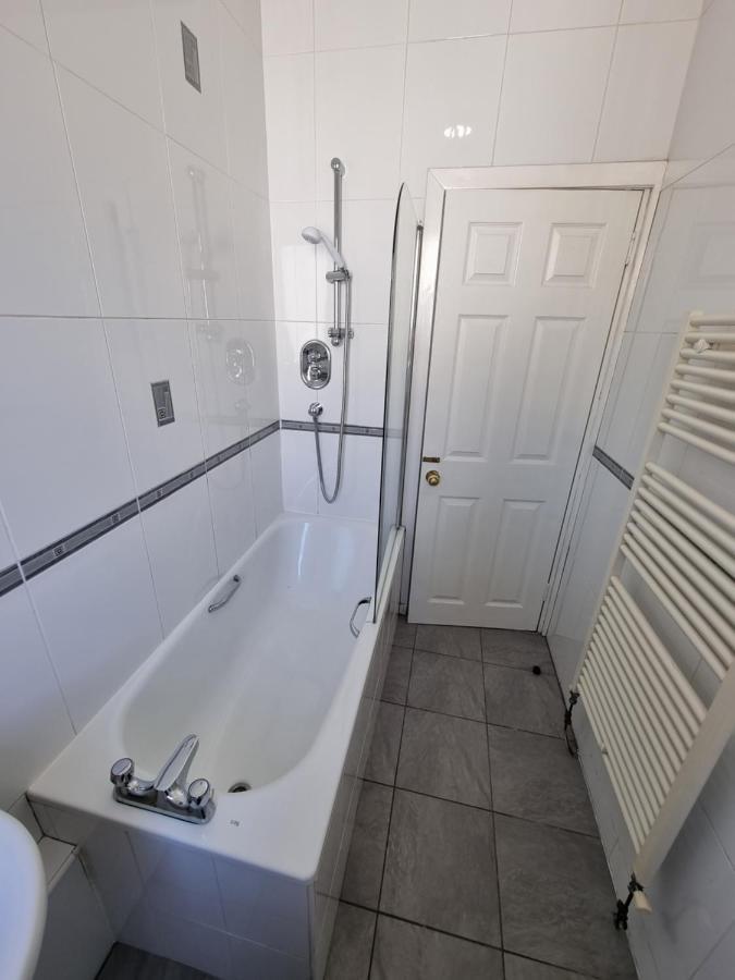 Bespoke Tours Scotland Accommodation @ Morrison Street EDI Eksteriør billede