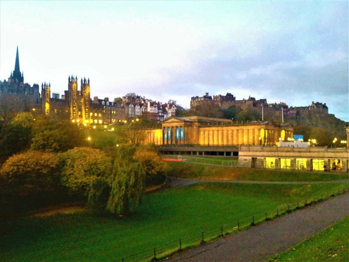 Bespoke Tours Scotland Accommodation @ Morrison Street EDI Eksteriør billede